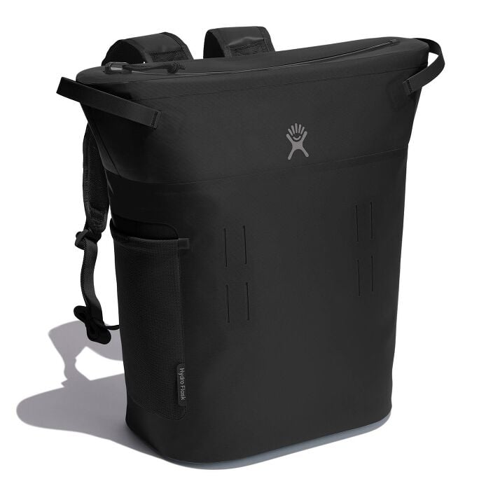 20-l-day-escapetm-pack-f3 20-l-day-escape-soft-cooler-pack-black-angled_1.jpg