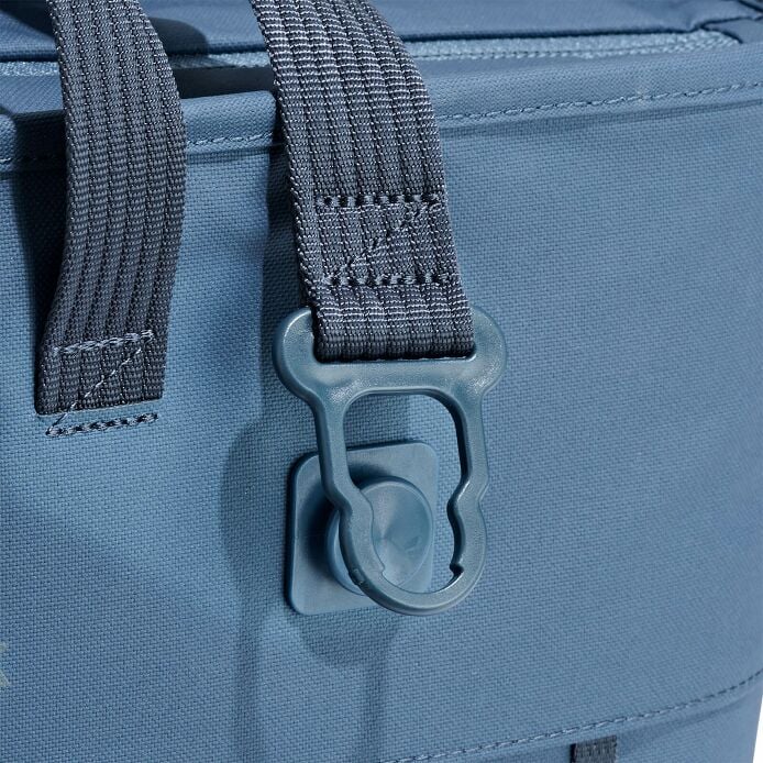 carryouttm-soft-cooler-tote-20-l-q8 250815_hydro_cooler_details_14839_2.jpg