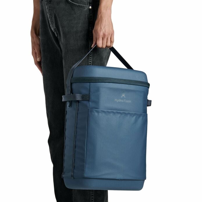 carryouttm-backpack-22-l-w3 250815_hydro_s26_hb_14597_6.jpg
