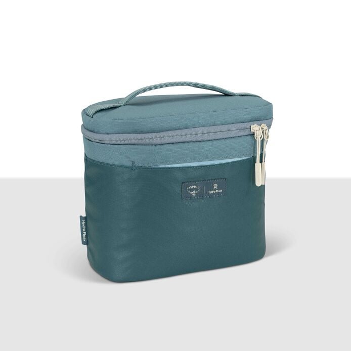 osprey-axis-x-hydro-flask-campus-essentials-bundle-e0 axisxhydroflask_s26_detail1_cascadeblue_10007249_1.jpg