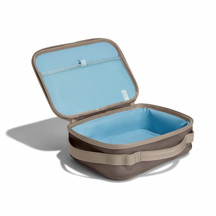 5-l-carry-outtm-lunch-box-n5 lbox217_5lcarryoutlunchbox_sandpiper_angled.jpg