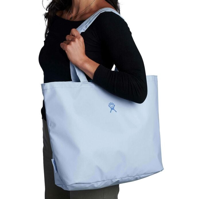 20-l-tag-along-tote-l4 rt20484_20ltagalongtote_surf_hb_1_1.jpg